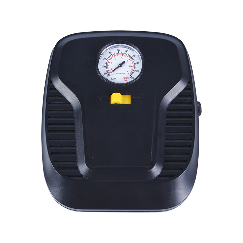 HC626 차량 공기 펌프는 자동차, 농구, 자전거를 팽창시키는 데 사용할 수 있습니다.